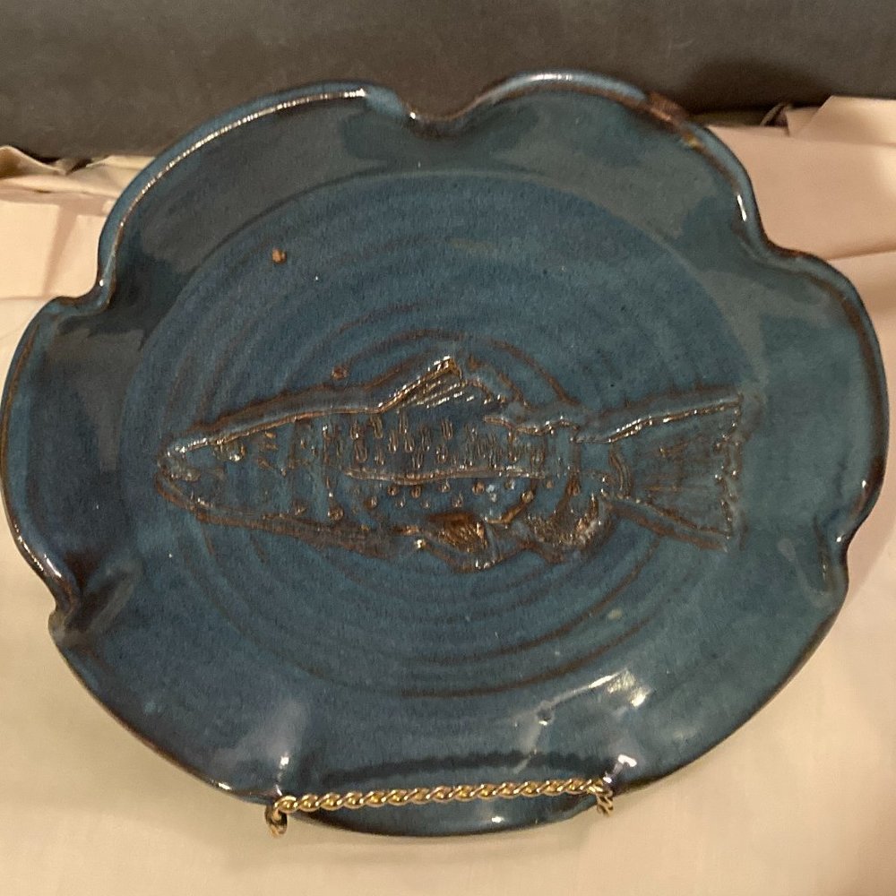 Studio Art Pottery Plate-Blue w/ Brown Fish Design-9" Dia-Unmarked-NEW w/o TAGS